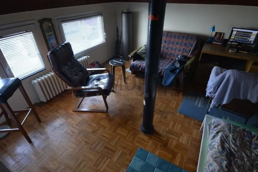 Sale, house, 74m², Čubura, Beograd
