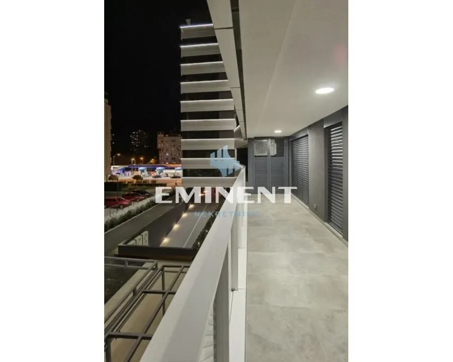 Izdavanje, dvosoban stan, 86m², Novi Beograd Sve Podlokacije, Beograd