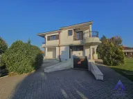 Sale, house, 308m², Tološi, Podgorica - image 3