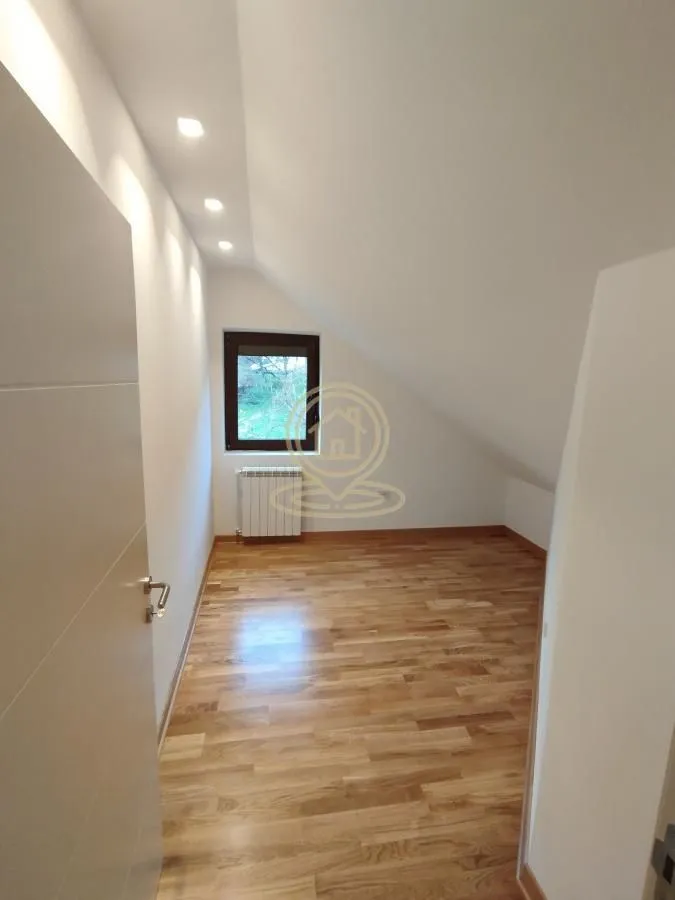 Izdavanje, trosoban stan, 83m², Zvezdarska Šuma, Zvezdara Sve Podlokacije
