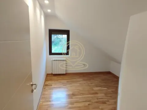 Izdavanje, trosoban stan, 83m², Zvezdarska Šuma, Zvezdara Sve Podlokacije - image 8