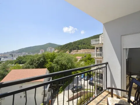 Sale, one bedroom apartment, 42m², Budva, Crna Gora - image 12