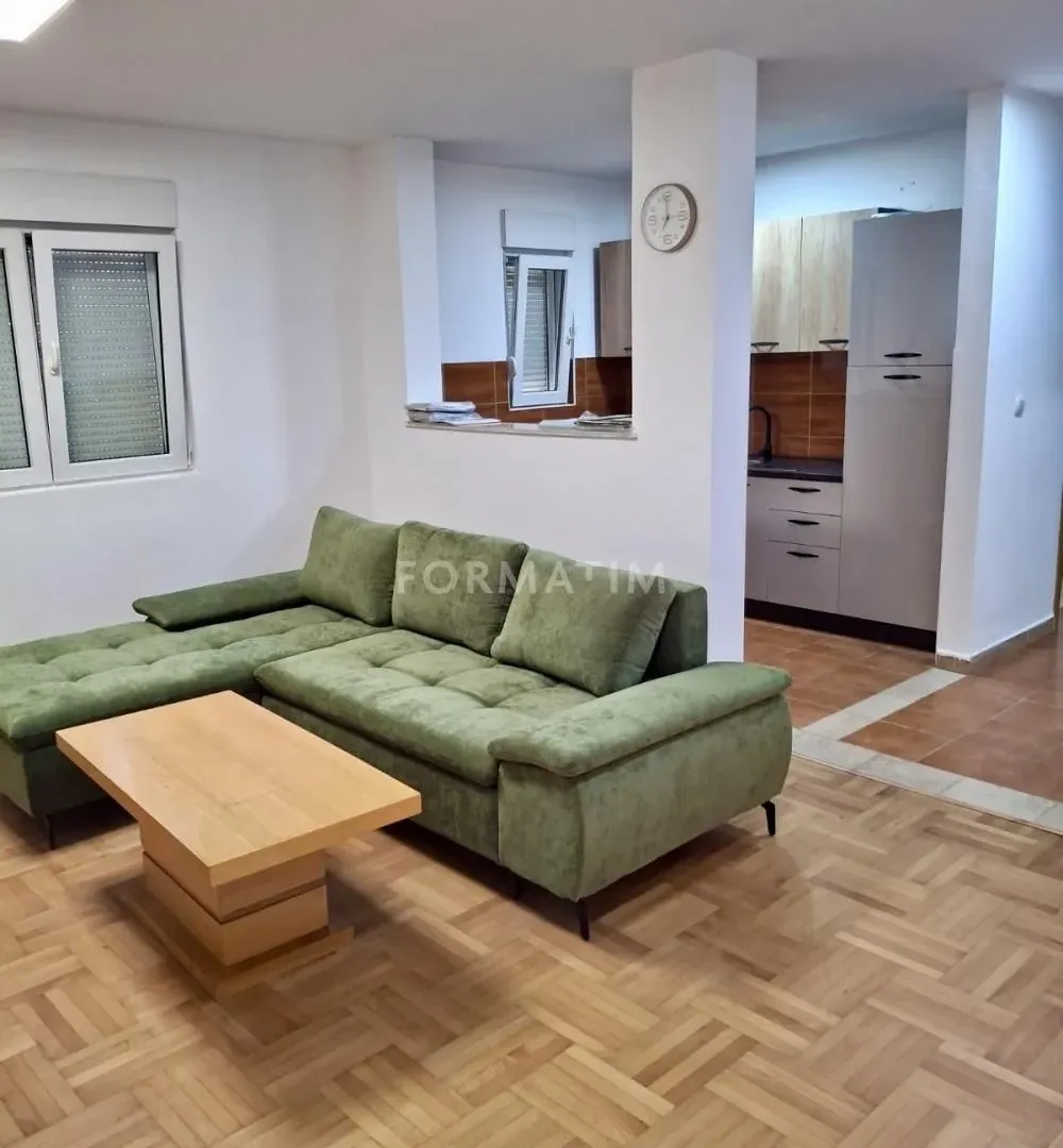 Izdavanje, jednosoban stan, 45m², Krnjaca, Palilula Sve Podlokacije