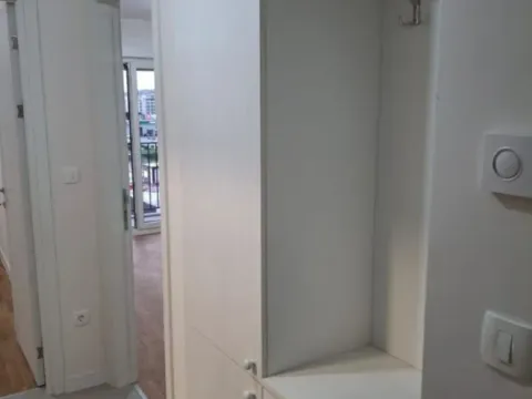 Izdavanje, jednosoban stan, 40m², Pobrežje, Podgorica - image 5