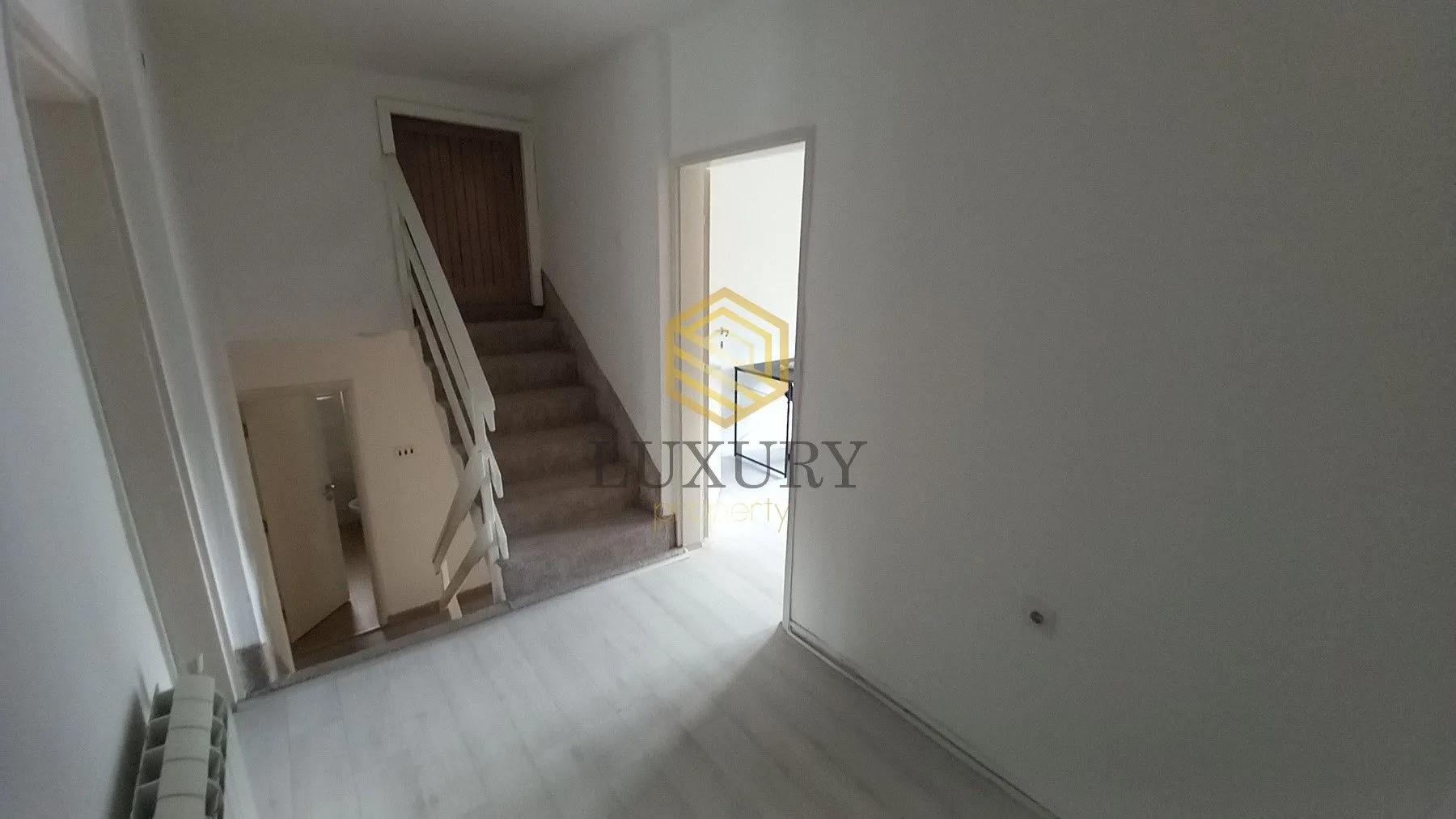 Rent, house, 100m², Tološi, Podgorica