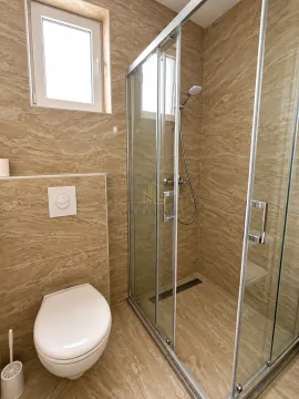 Izdavanje, jednosoban stan, 50m², Centar, Budva - image 10