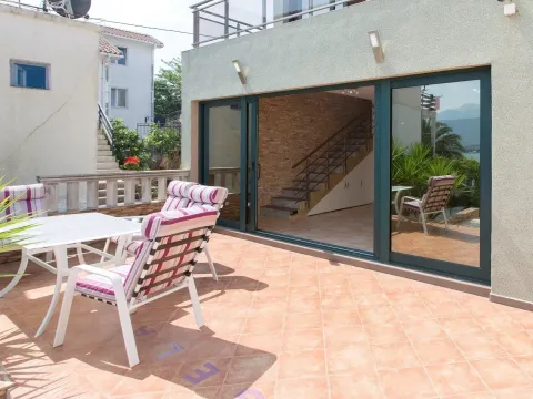Sale, house, 190m², Kotor, Crna Gora - image 8