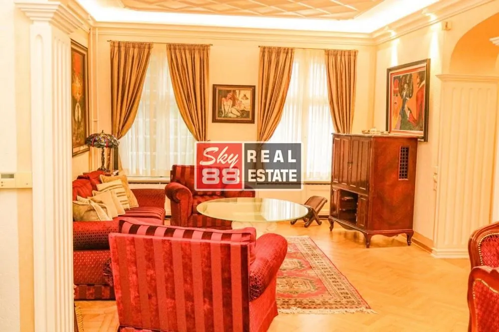 Prodaja, kuća, 243m², Senjak, Beograd