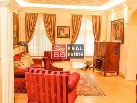 Prodaja, kuća, 243m², Senjak, Beograd