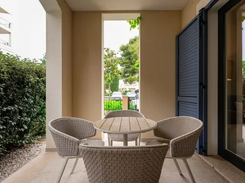 Prodaja, jednosoban stan, 87m², Luštica Bay, Tivat - image 12
