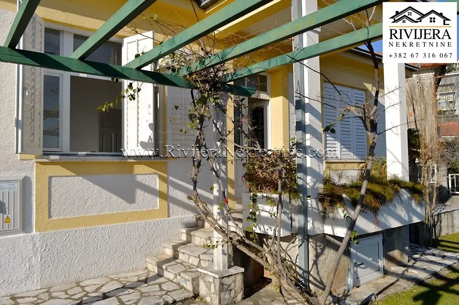 Prodaja, kuća, 90m², Centar, Herceg Novi