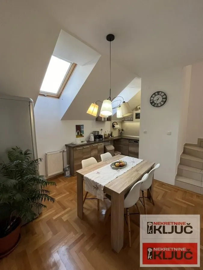 Prodaja, četvorosoban stan, 77m², Bulevar patrijarha Pavla, Novi Sad Sve Podlokacije