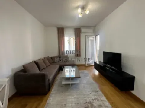 Izdavanje, stan, 47m², New City, Podgorica - image 10