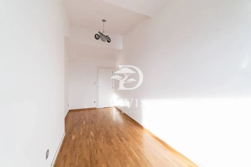 Prodaja, četvorosoban stan, 136m², Beograd Na Vodi, Beograd