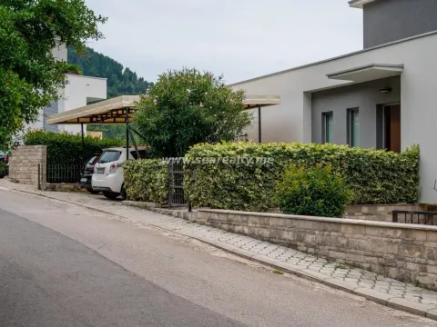 Prodaja, kuća, 280m², Tivat, Crna Gora - image 4