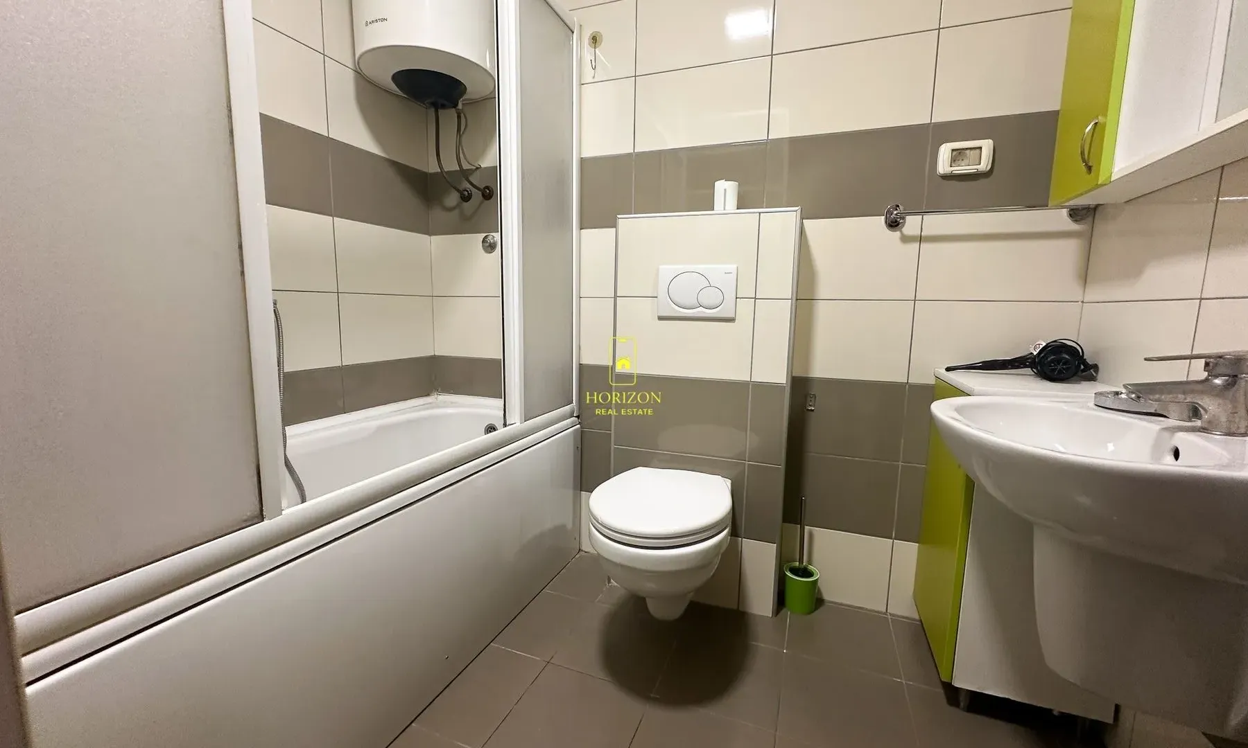 Rent, two bedroom apartment, 75m², City Kvart, Podgorica