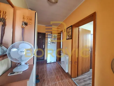 Sale, house, 202m², Vrčin, Grocka - image 9