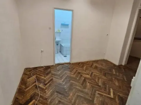 Prodaja, jednosoban stan, 21m², Centar, Novi Sad - image 4