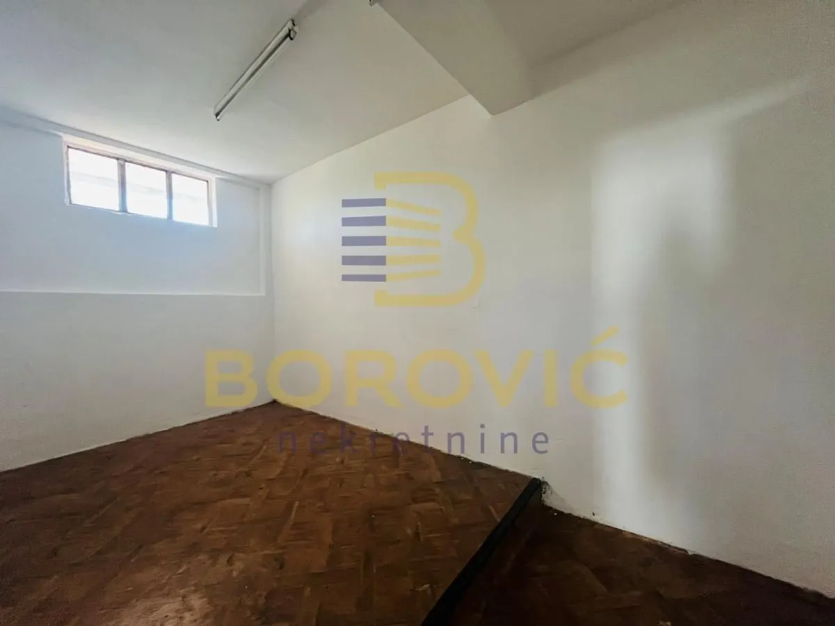 Rent, office space, 200m², Voždovac Sve Podlokacije, Beograd
