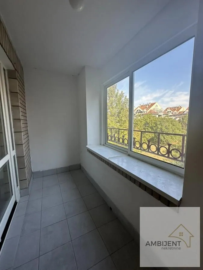 Izdavanje, trosoban stan, 88m², Bezanijska Kosa 1, Bežanijska Kosa Sve Podlokacije