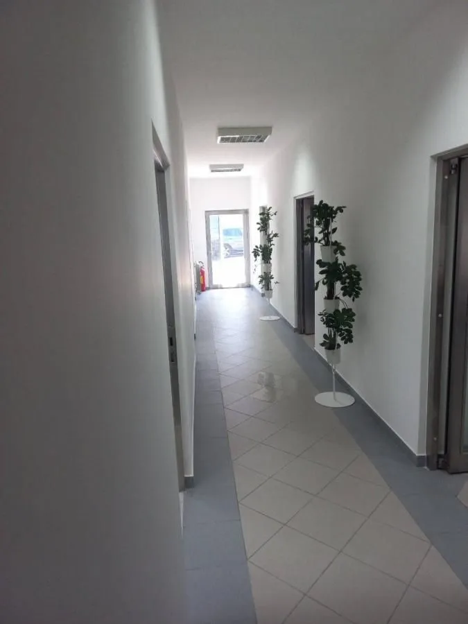 Rent, office space, 120m², Mali Mokri Lug, Zvezdara Sve Podlokacije