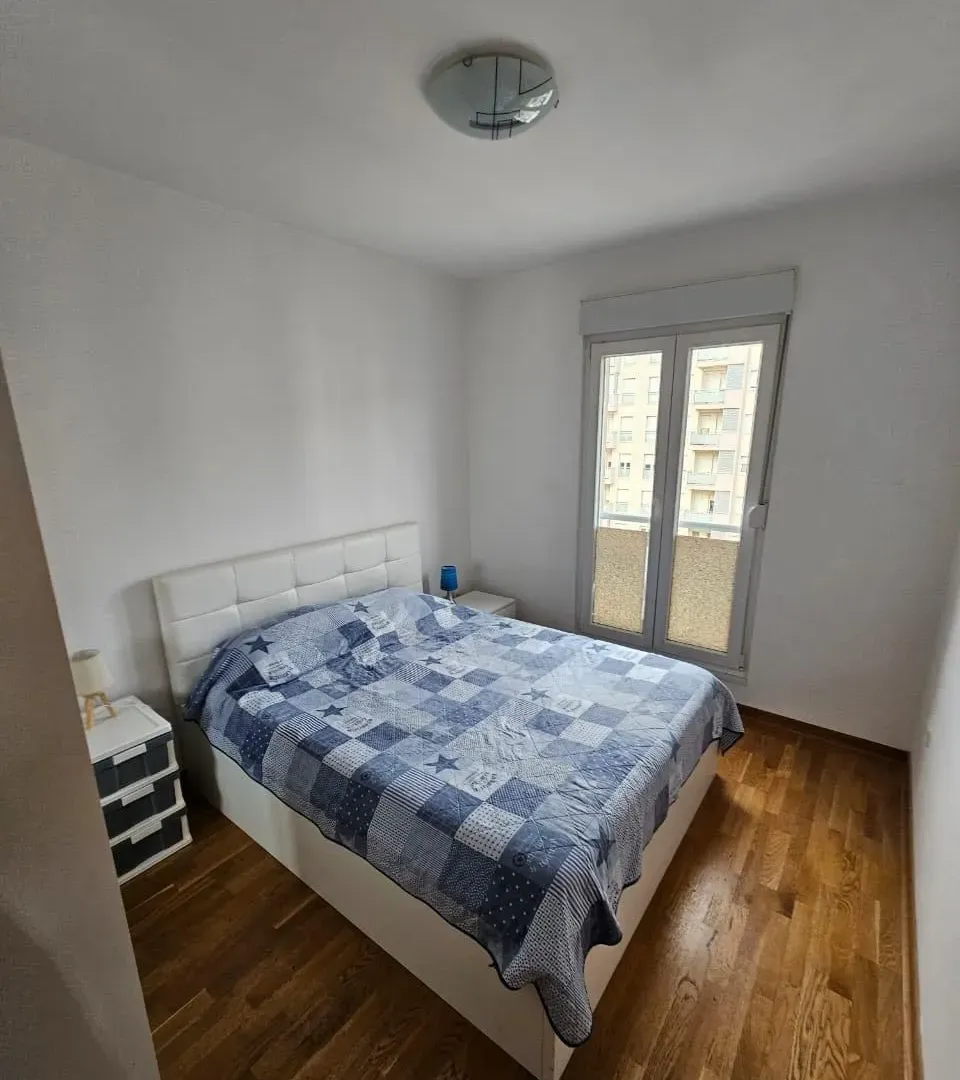 Izdavanje, jednosoban stan, 50m², City Kvart, Podgorica