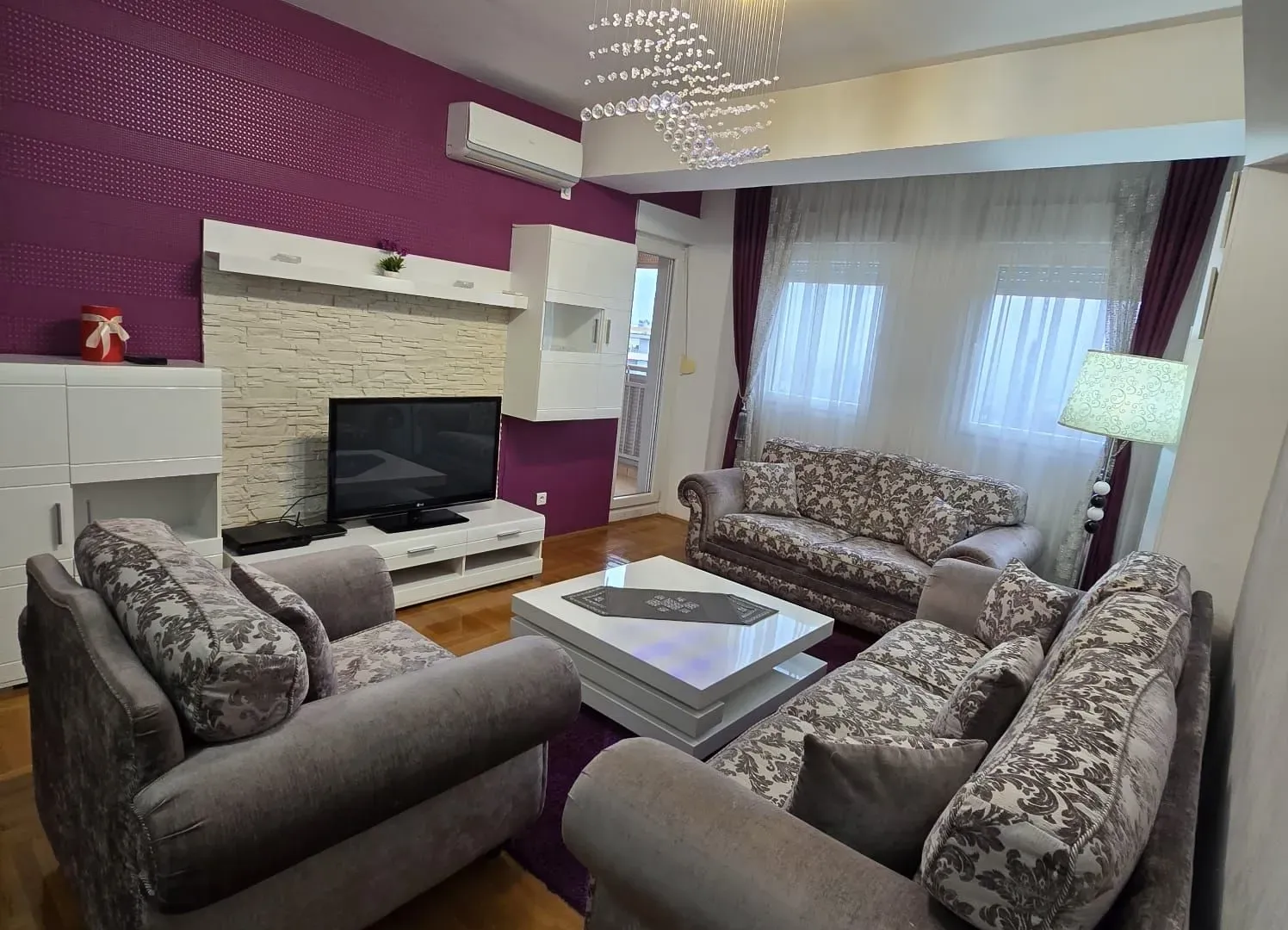 Rent, two bedroom apartment, 72m², City Kvart, Podgorica