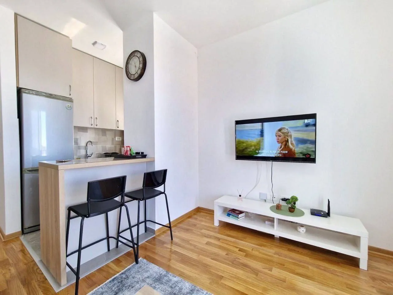 Rent, one bedroom apartment, 47m², Bečići, Budva