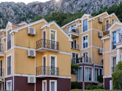 Sale, one bedroom apartment, 63m², Orahovac, Kotor - image 2