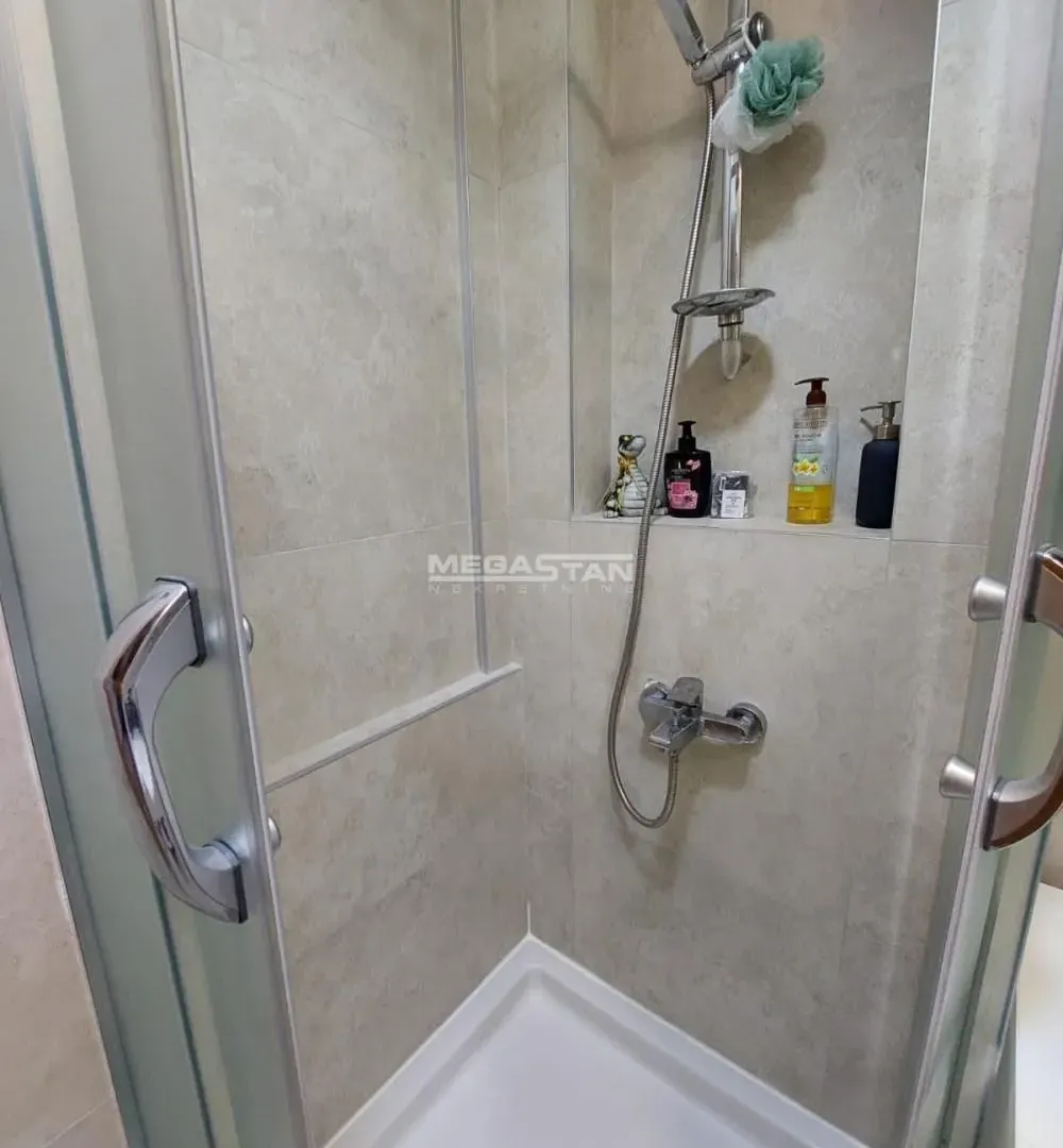 Prodaja, četvorosoban stan, 96m², Vračar Centar, Vračar Sve Podlokacije