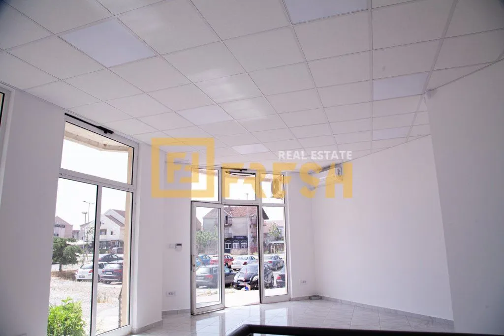 Rent, office space, 84m², Stari Aerodrom, Podgorica