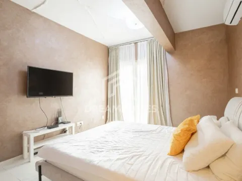 Izdavanje, garsonjera, 42m², Pržno, Budva - image 9