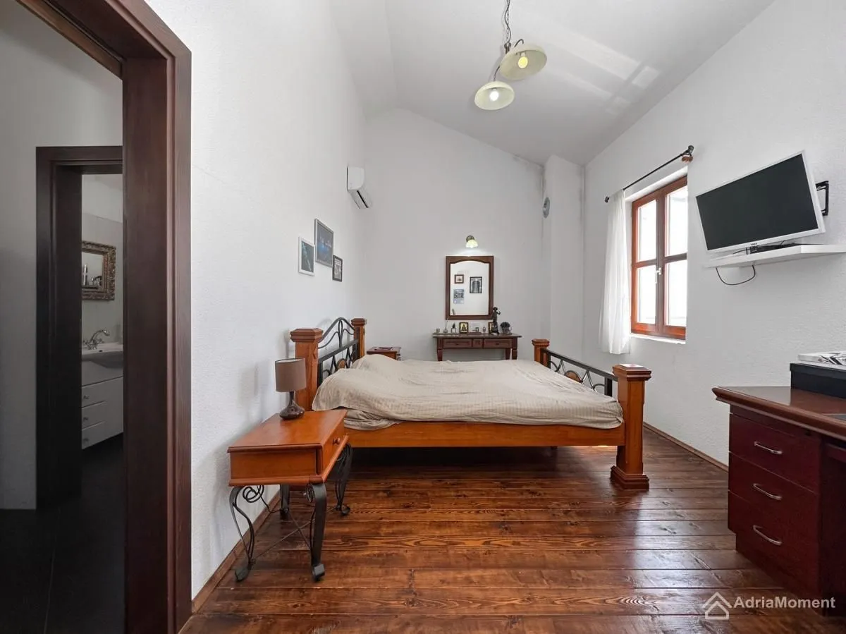 Prodaja, kuća, 162m², Zagora, Kotor