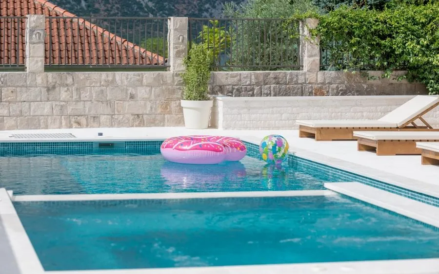Prodaja, kuća, 240m², Stoliv, Kotor