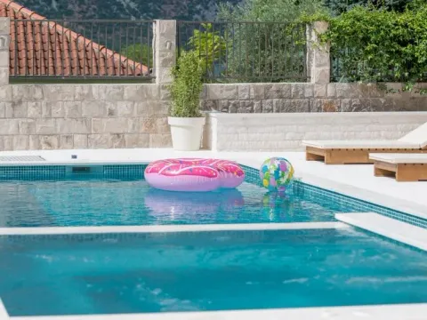 Sale, house, 240m², Stoliv, Kotor - image 16