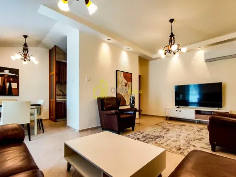 Izdavanje, trosoban stan, 115m², Momišići, Podgorica - image 4