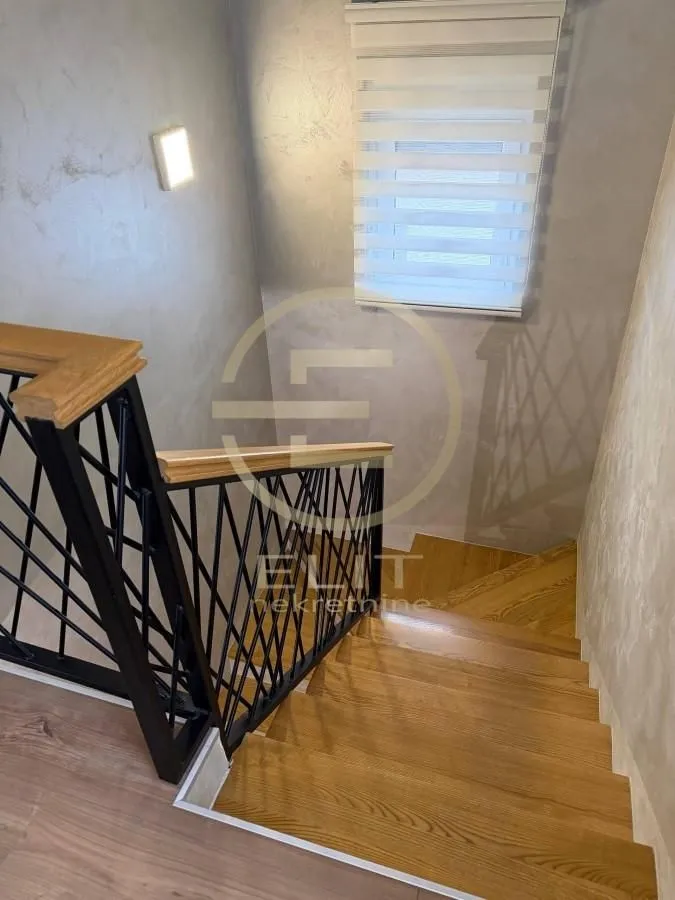 Prodaja, kuća, 174m², Sremska Kamenica, Petrovaradin