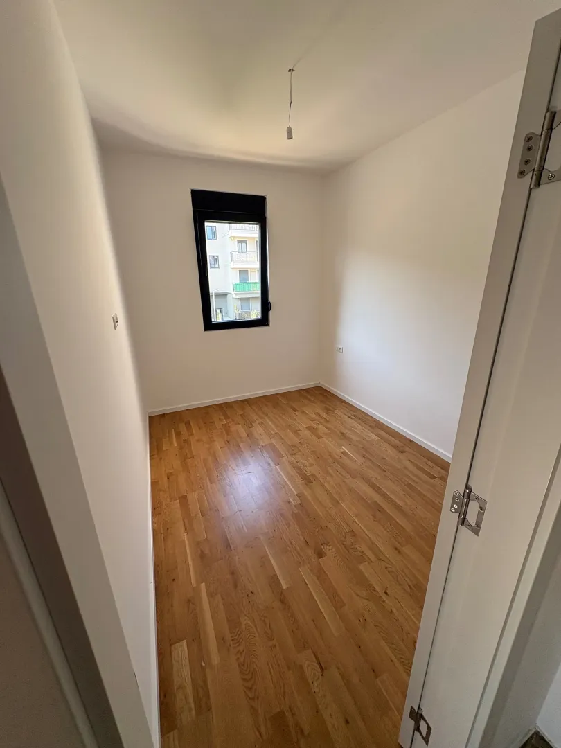 Prodaja, dvosoban stan, 64m², Tološi, Podgorica