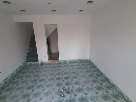 Rent, office space, 50m², Nova Detelinara, Novi Sad Sve Podlokacije - image 5