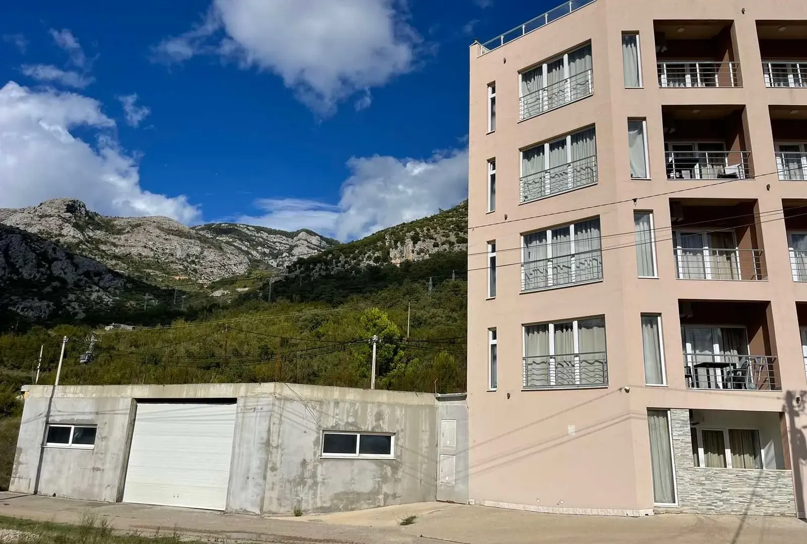 Prodaja, ugostiteljski objekat, 575m², Čanj, Bar