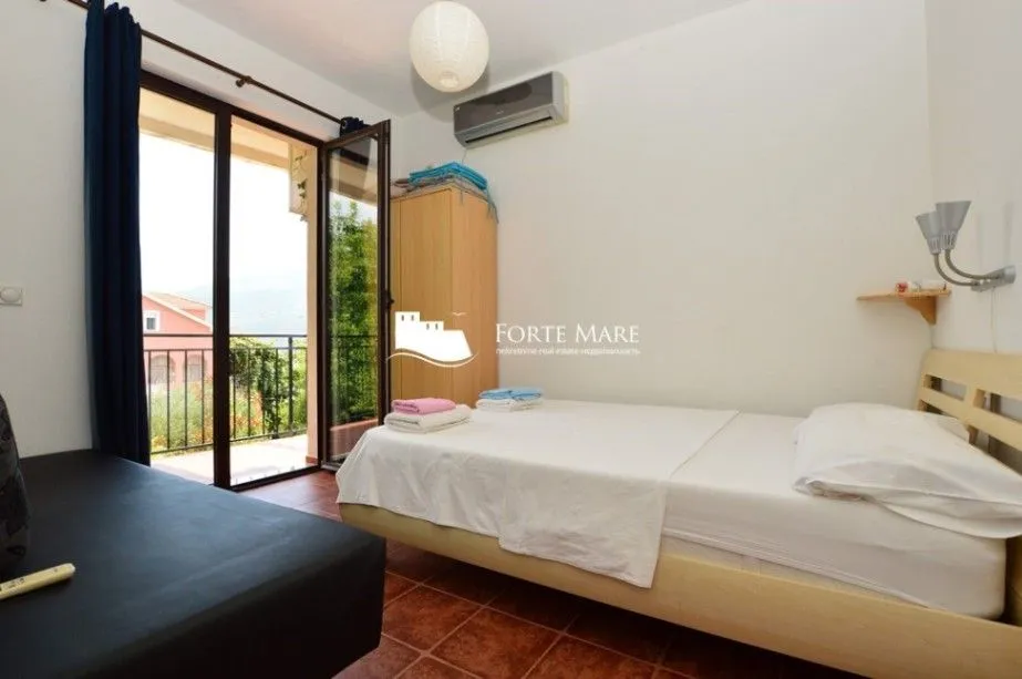 Prodaja, dvosoban stan, 90m², Kumbor, Herceg Novi