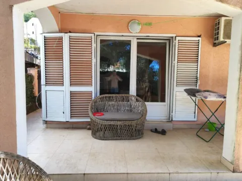 Izdavanje, jednosoban stan, 52m², Budva, Crna Gora - image 2