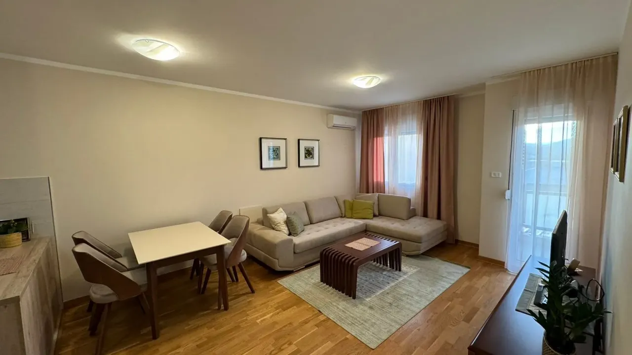 Rent, two bedroom apartment, 65m², City Kvart, Podgorica