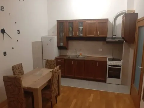 Izdavanje, jednosoban stan, 40m², Radovići, Tivat - image 11