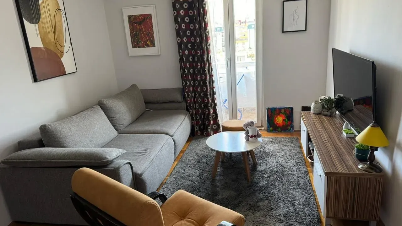 Izdavanje, jednosoban stan, 41m², City Kvart, Podgorica