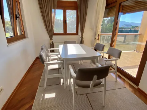 Rent, house, 175m², Dajbabe, Podgorica - image 5