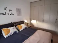 Rent, two bedroom apartment, 90m², Tivat, Crna Gora - image 9