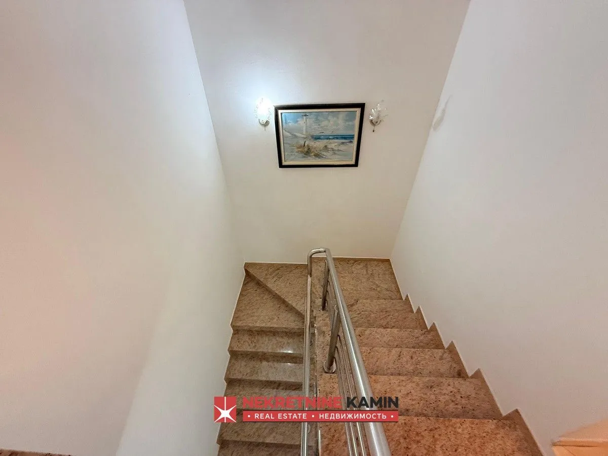 Prodaja, kuća, 178m², Mainski Put, Budva