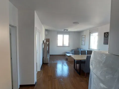 Rent, two bedroom apartment, 52m², Centar, Loznica - image 8