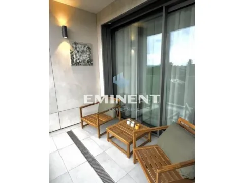Rent, two bedroom apartment, 50m², Stari Grad, Beograd - image 10